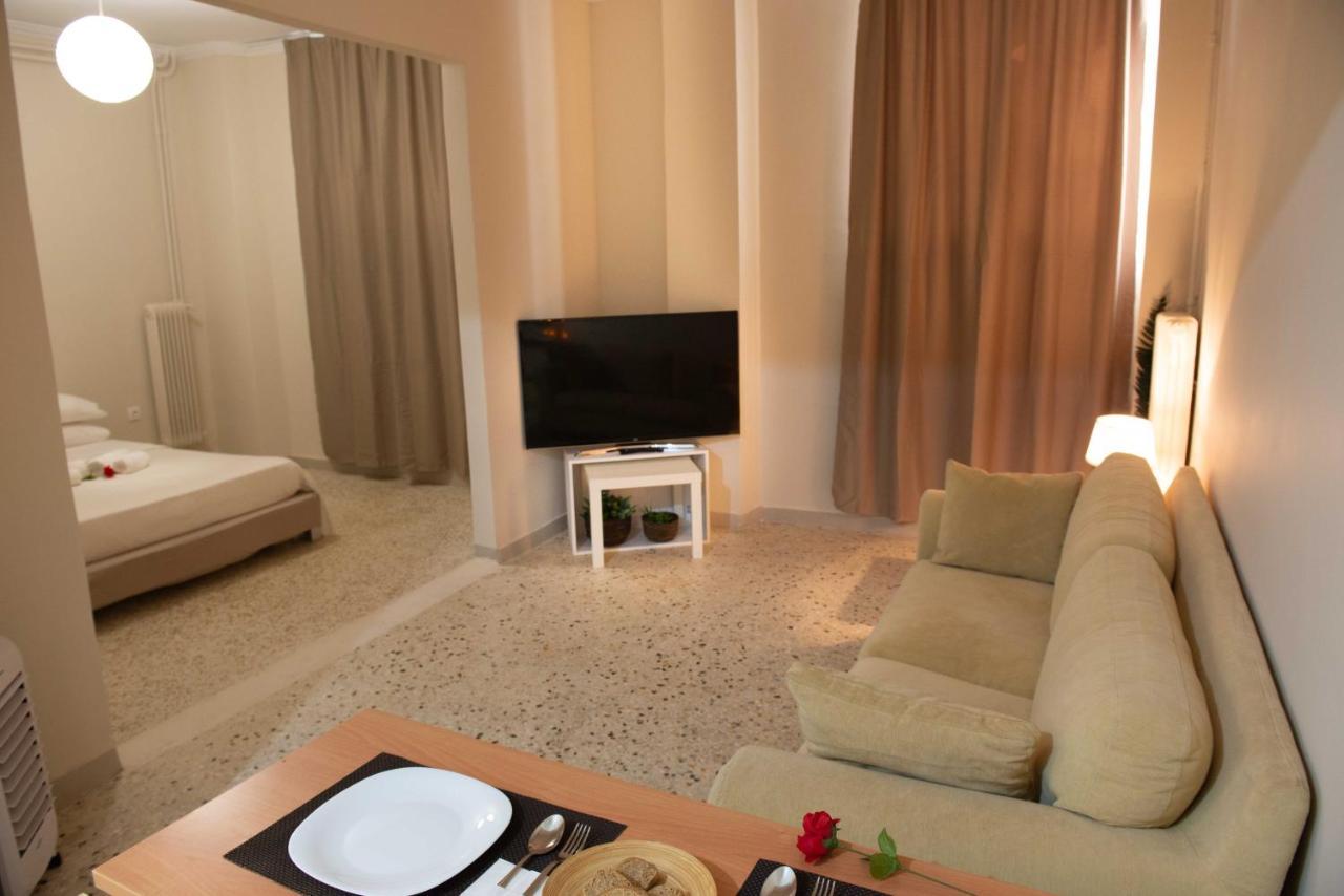 Filopappou Decent Apartment