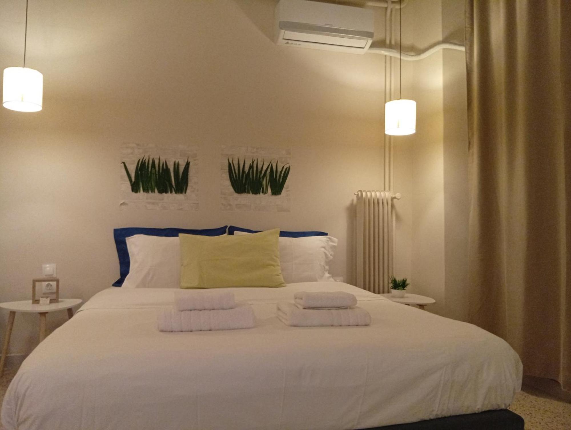 Filopappou Decent Apartment